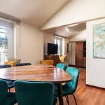 Easyhomes Duomo View *