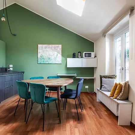Easyhomes Duomo View Милан