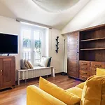Apartament Easyhomes Duomo View Mediolan