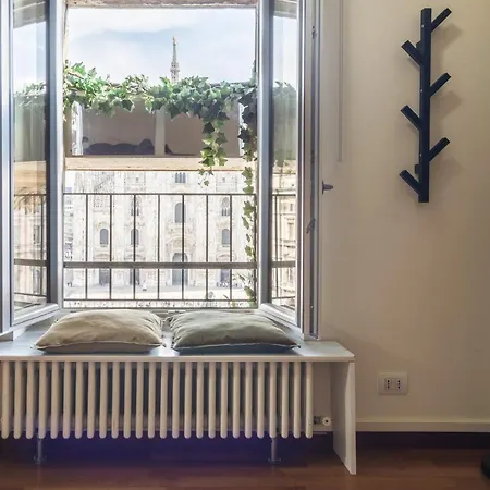 Easyhomes Duomo View Апартаменты