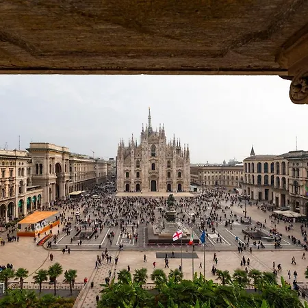 Easyhomes Duomo View Apartment